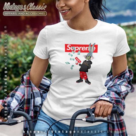 bugs rabbit supreme and gucci mashup sweatshirt